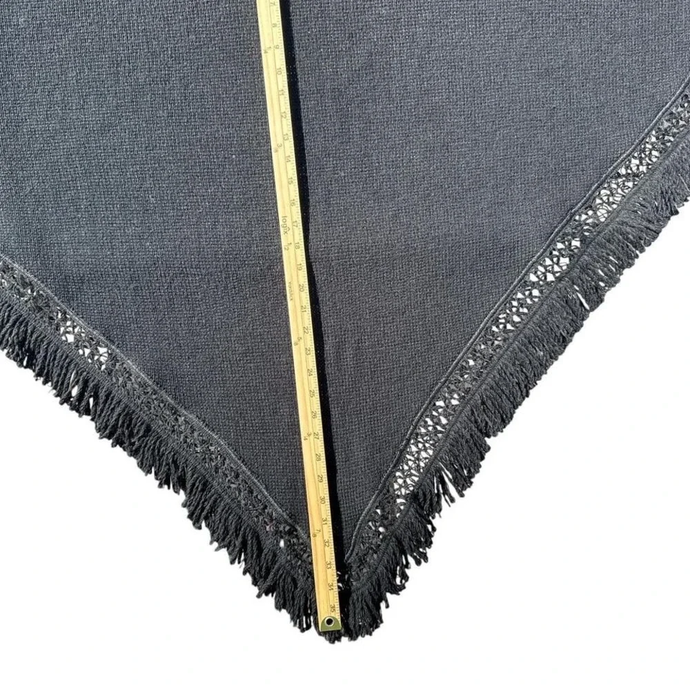 Liz Claiborne Black‎ Fringe Shawl